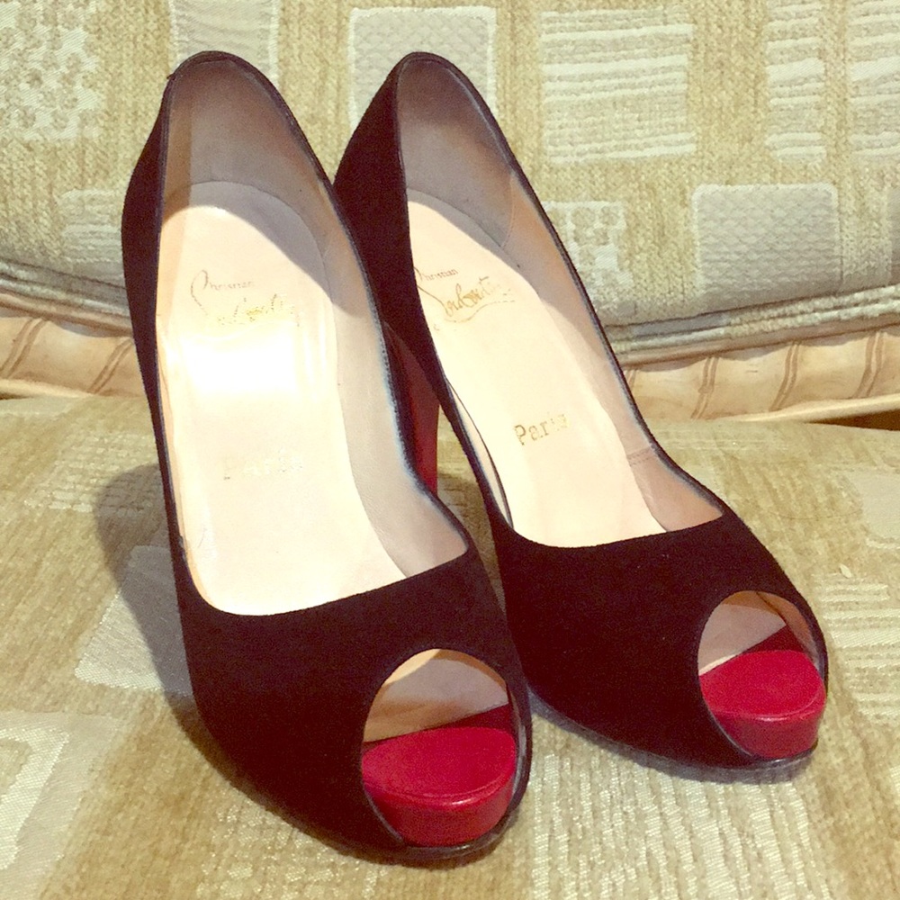 Christian Louboutin Very Prive *SOLD**